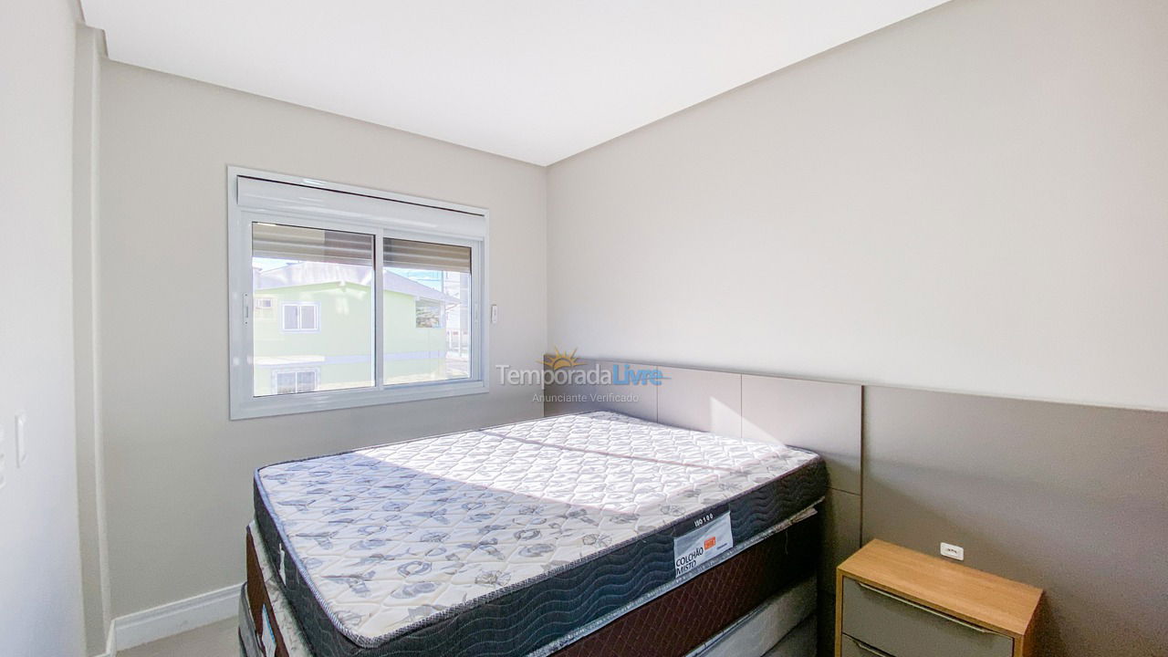 Apartamento para alquiler de vacaciones em Governador Celso Ramos (Praia de Palmas)