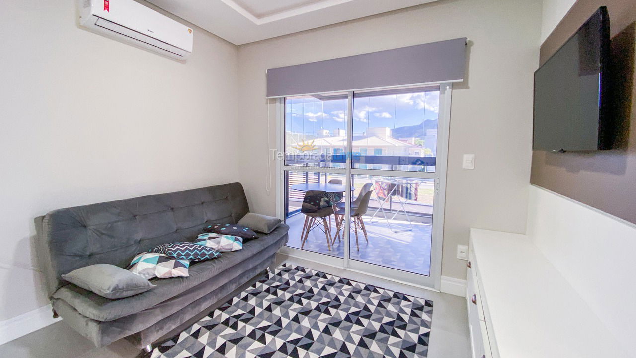 Apartamento para alquiler de vacaciones em Governador Celso Ramos (Praia de Palmas)