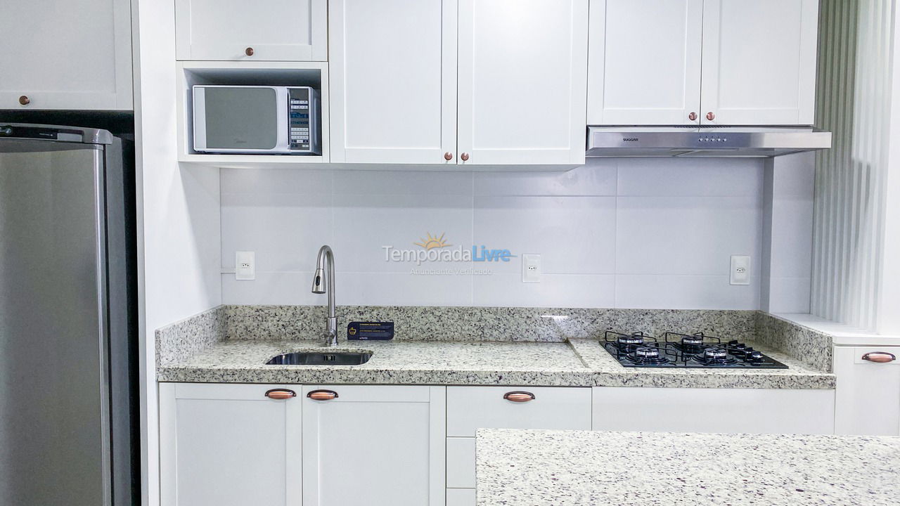 Apartamento para alquiler de vacaciones em Governador Celso Ramos (Praia de Palmas)