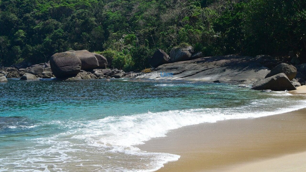 Casa para alquiler de vacaciones em Ilhabela (Barra Velha)