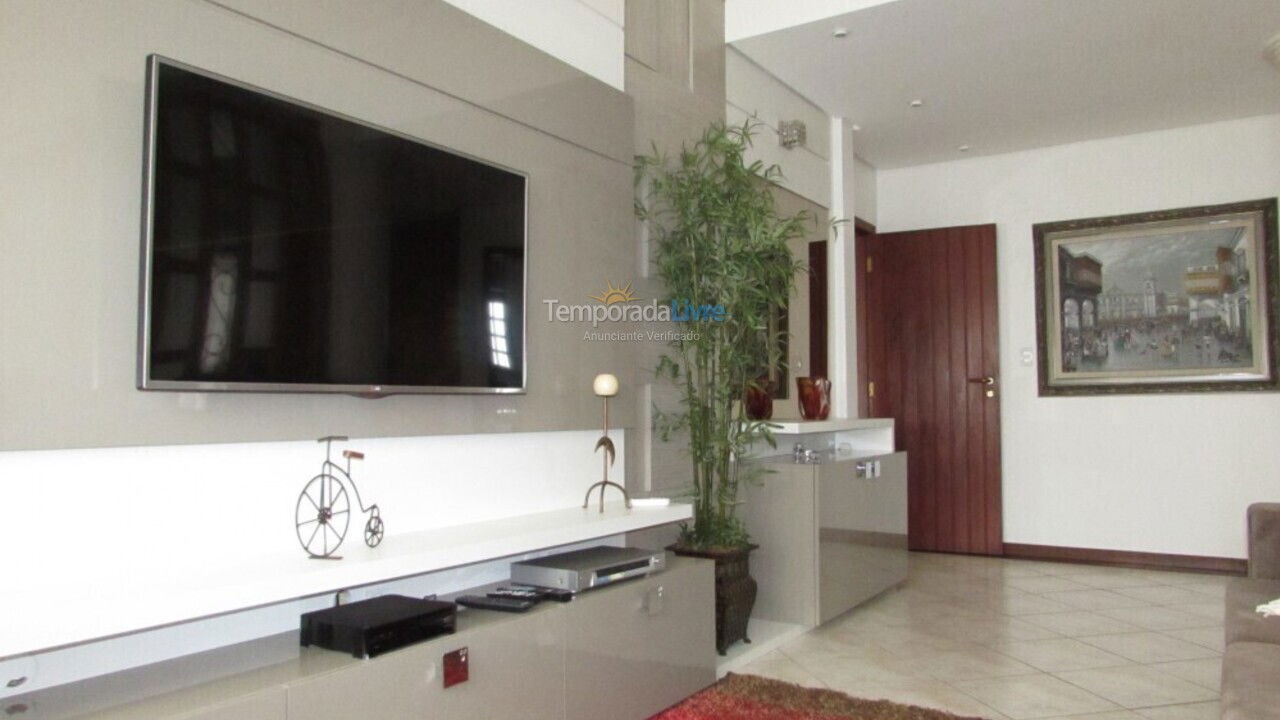 House for vacation rental in Florianopolis (Jurerê Internacional)