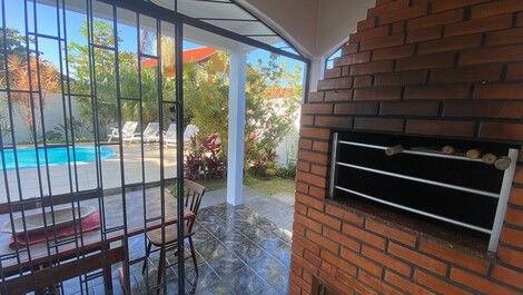 Excellent house, with pool and air conditioning, 250 m from the beach!
