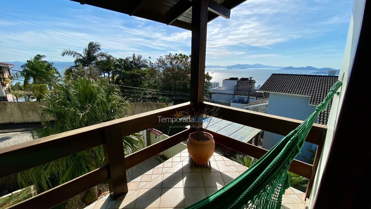 House for vacation rental in Florianópolis (Centro)