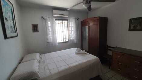 Great house 50 meters from Praia da Cachoeira