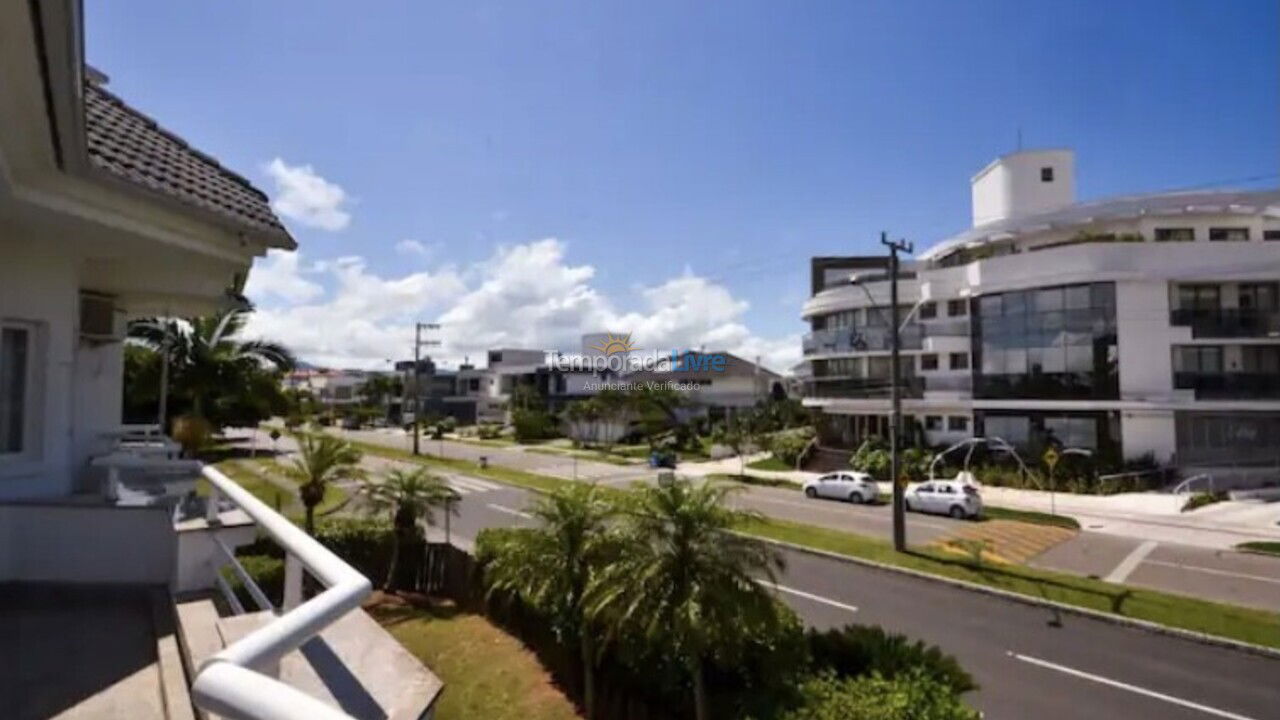 Casa para aluguel de temporada em Florianopolis (Jurerê Internacional)