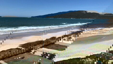 Spectacular FOOT IN THE SAND at Praia dos Ingleses
