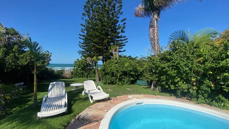 WONDERFUL house, foot in the sand, 5 bedrooms, pool, gourmet area