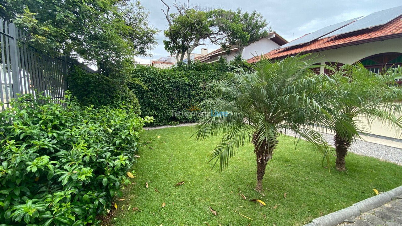 Casa para aluguel de temporada em Florianopolis (Praia dos Ingleses)