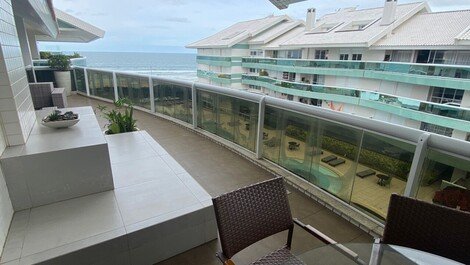 Duplex Penthouse Front Sea, you will love it!
