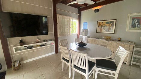 Perfect house, pool and air 50 meters from the beach, on Rua das Gaivotas