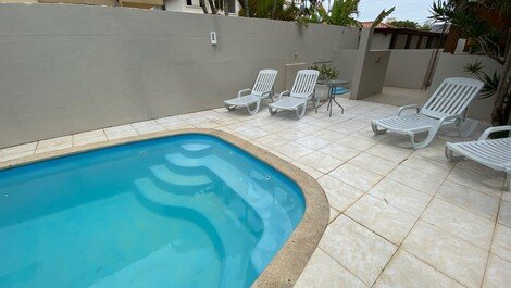 Wonderful house with pool 50 meters from the beach for 18 people