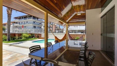 Hermosa casa con piscina climatizada a 400 metros del mar