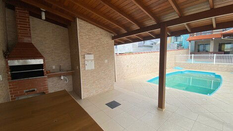 Huge house, with pool, games room, air, 50 meters from the beach