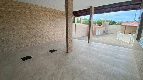 Huge house, with pool, games room, air, 50 meters from the beach