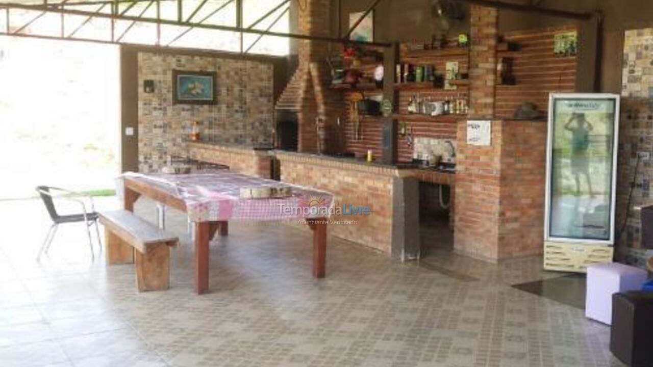 Chácara / sítio para aluguel de temporada em Guararema (Bairro Lambari)