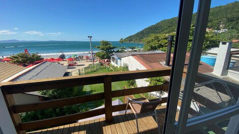 Excellent apartment on the sand in Praia da Lagoinha