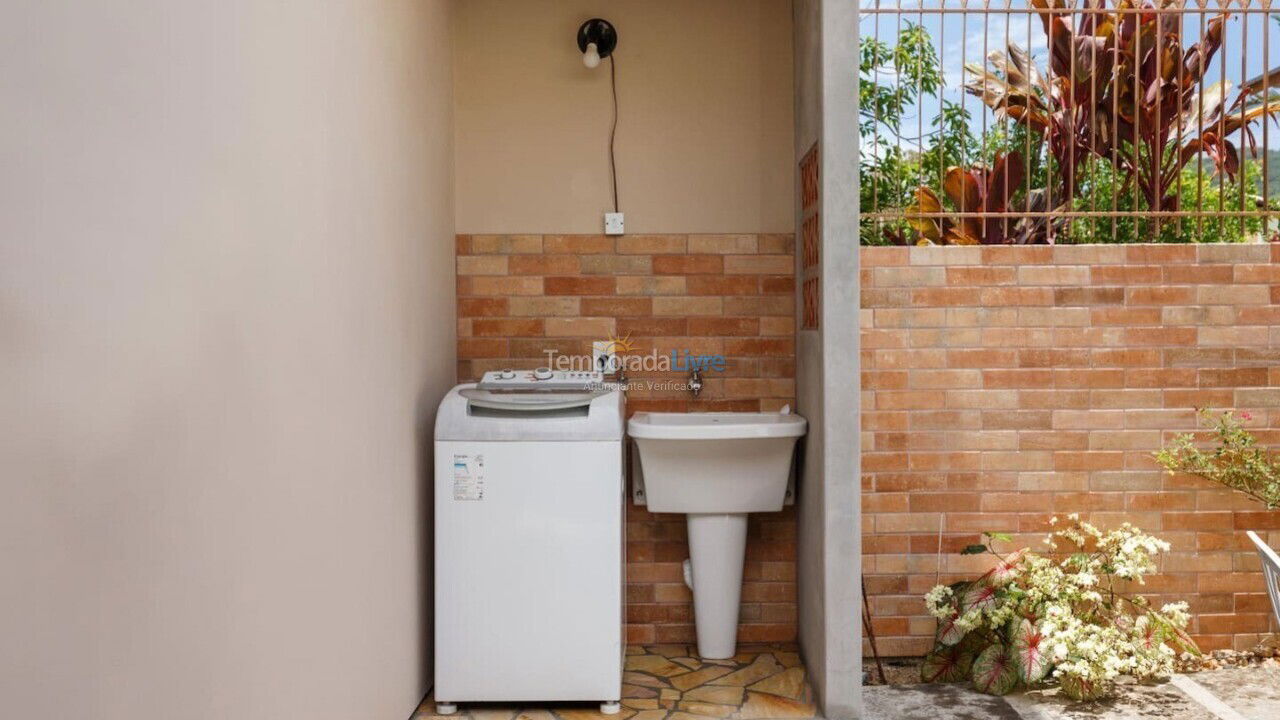 Casa para aluguel de temporada em Florianópolis (Cachoeira do Bom Jesus)