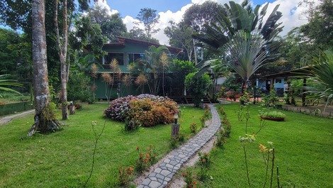 Beautiful Ecological House 8 minutes from the center of Arraial
