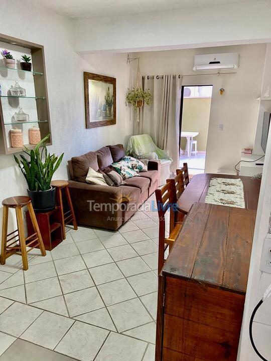 Apartment for vacation rental in Bombinhas (Praia de Bombas)