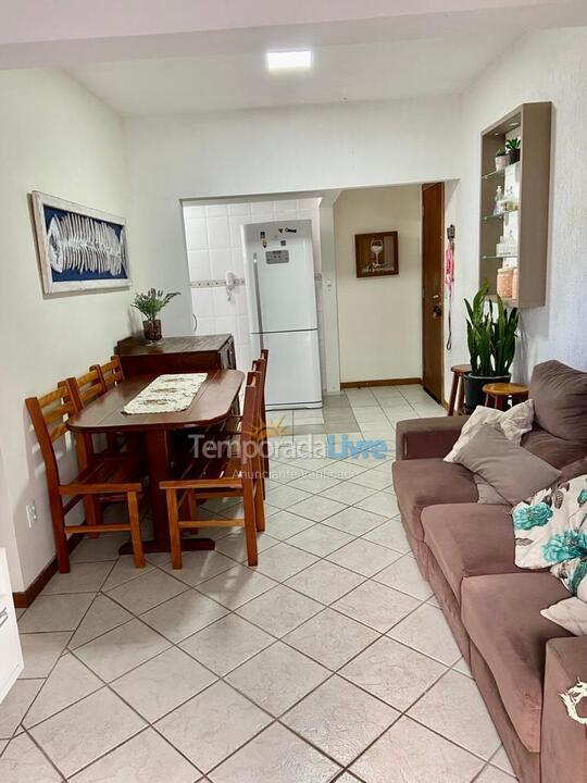 Apartment for vacation rental in Bombinhas (Praia de Bombas)