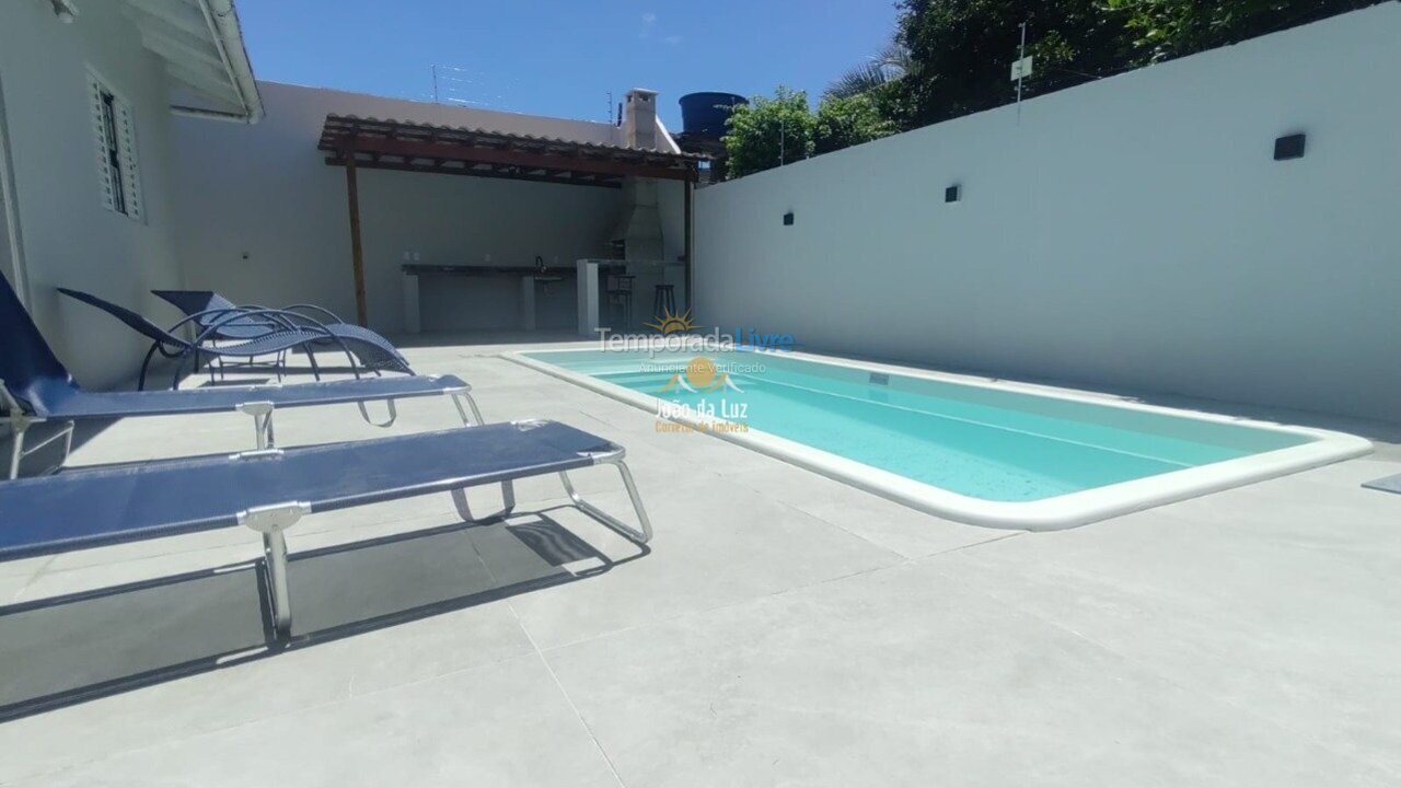 House for vacation rental in Florianopolis (Canasvieiras)