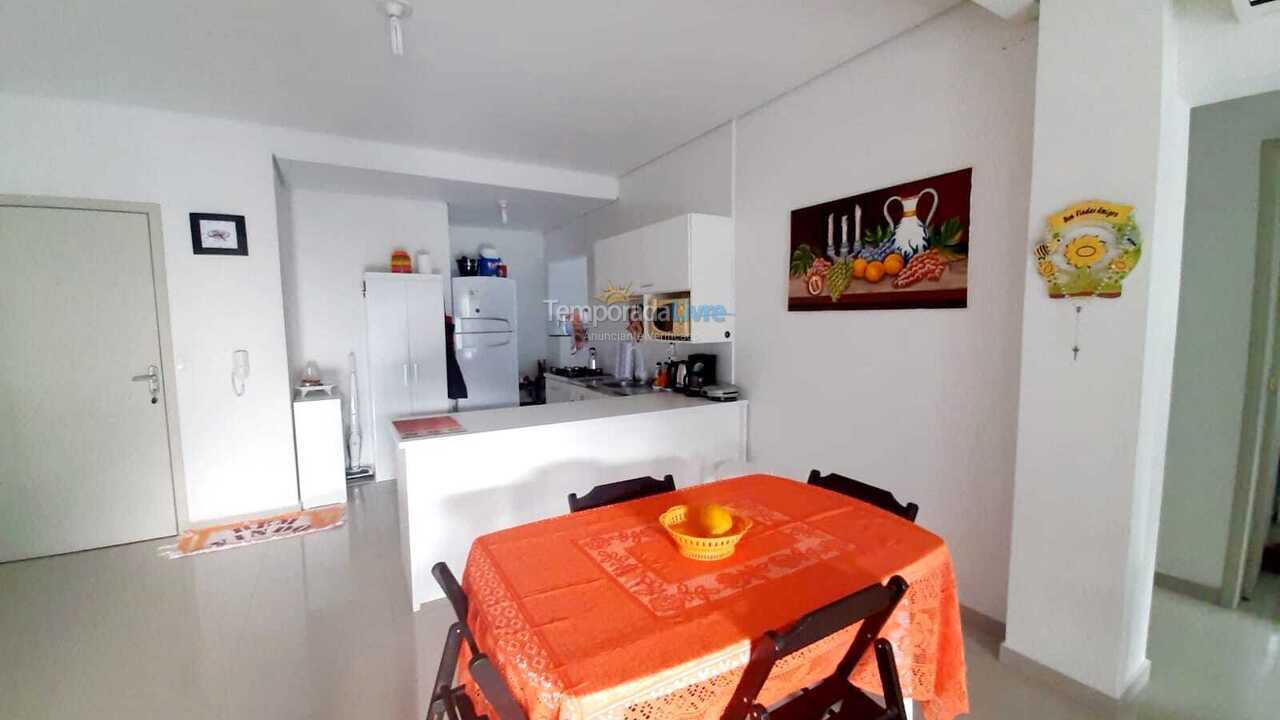 Apartamento para alquiler de vacaciones em Bombinhas (Praia de Bombas)