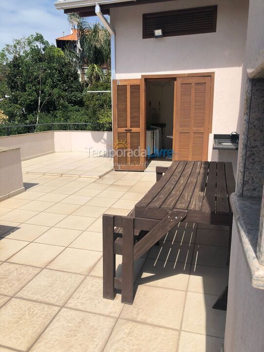 Apartment for vacation rental in Bombinhas (Praia de Bombinhas)