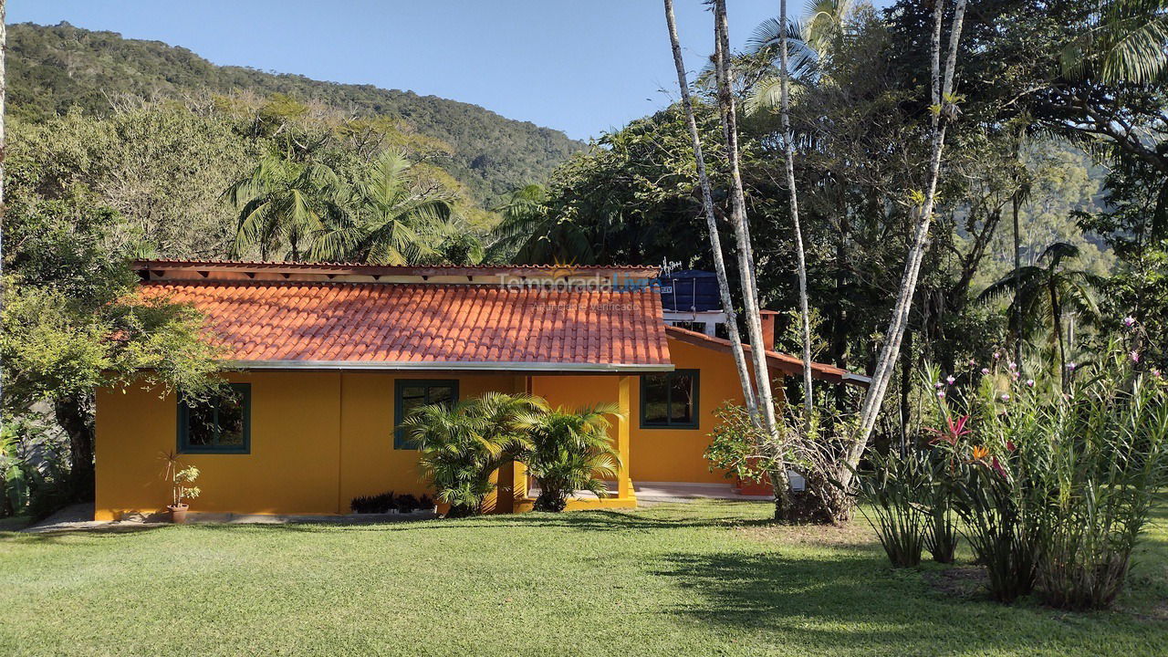 Casa para aluguel de temporada em Porto Belo (Centro)