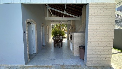 Casa en condominio Morada da Praia_ Casa con piscina y WiFi
