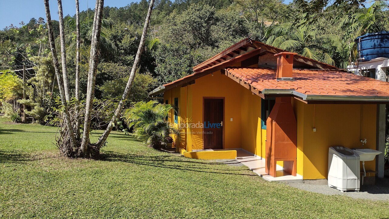 Casa para aluguel de temporada em Porto Belo (Centro)