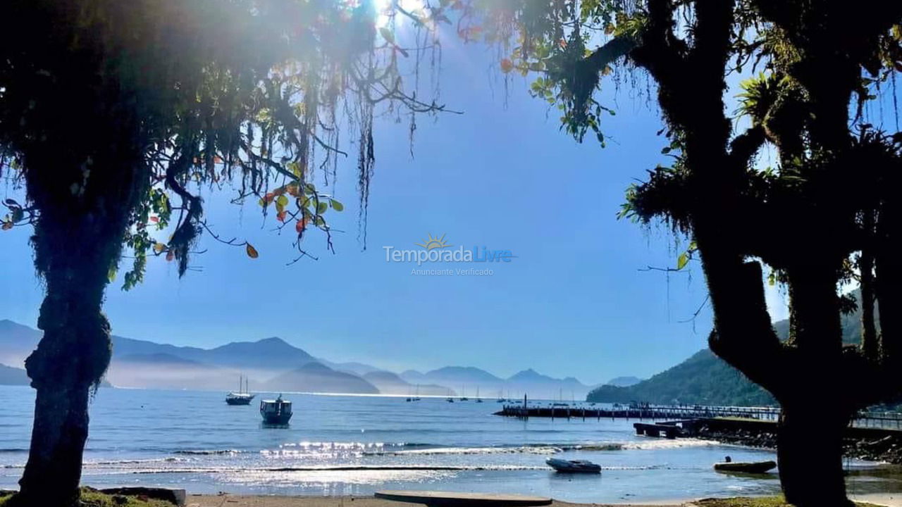 Apartamento para aluguel de temporada em Ubatuba (Praia Grande)