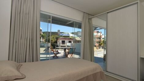 Apartamento para 7 personas, ubicado en la playa de la Mariscal.