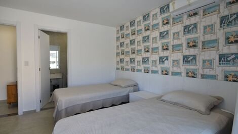 Apartamento para 7 pessoas, localizado na praia de Mariscal.