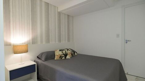 Apartamento com 3 suítes em Mariscal