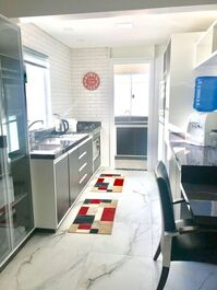 Apartamento com 3 suítes em Mariscal - Bombinhas Sc.