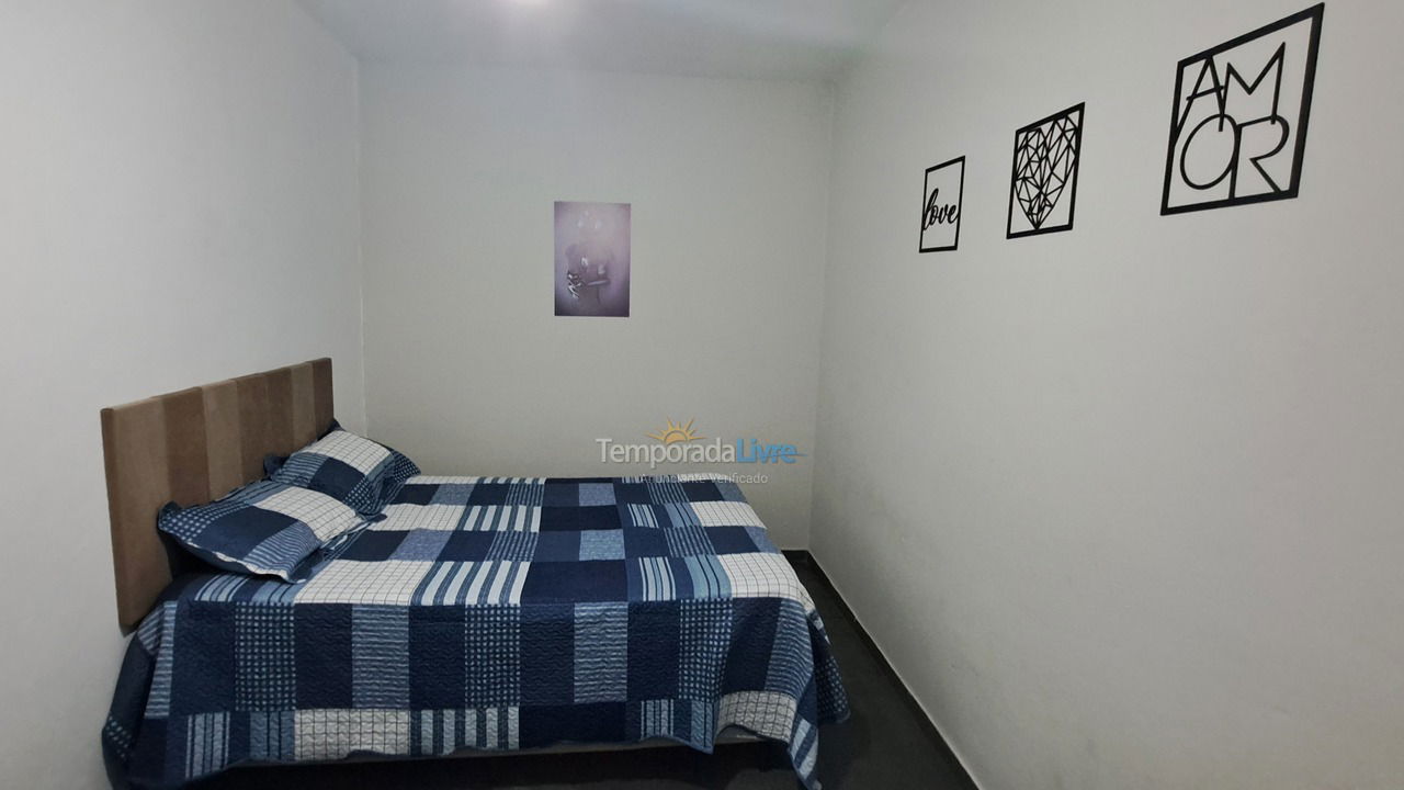 Apartamento para aluguel de temporada em Praia Grande (Praia do Caiçara)