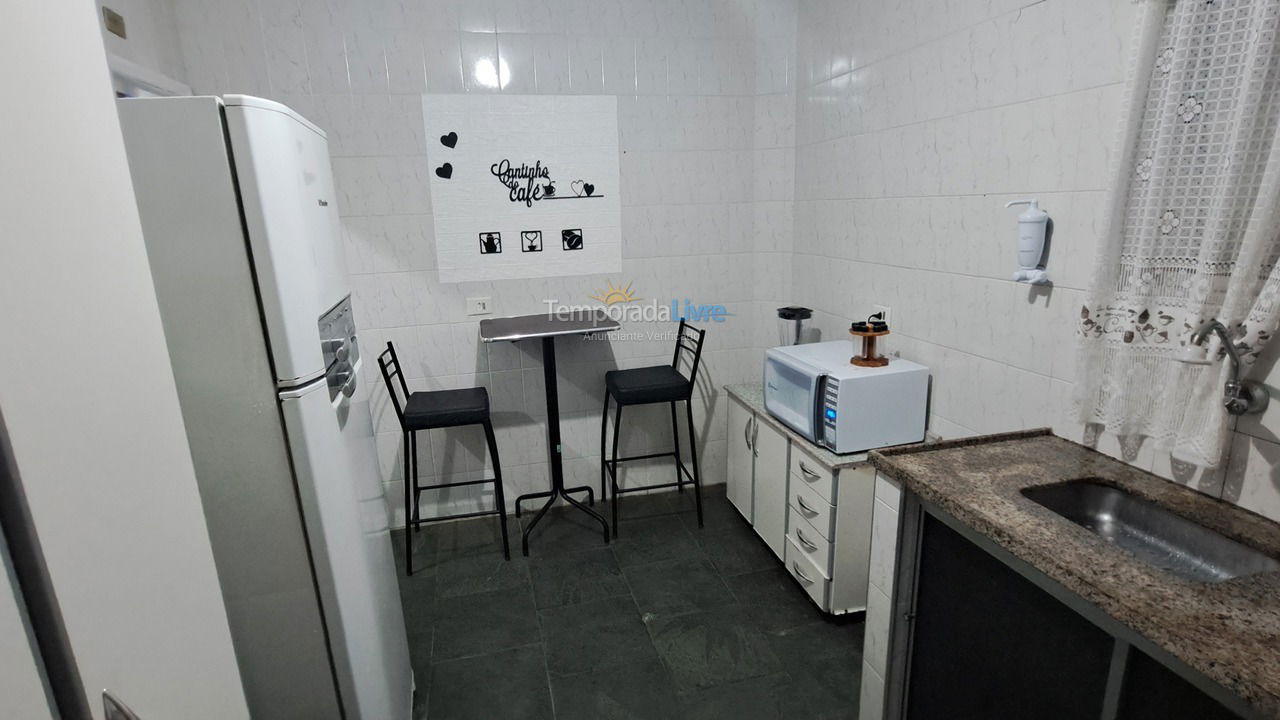 Apartamento para aluguel de temporada em Praia Grande (Praia do Caiçara)
