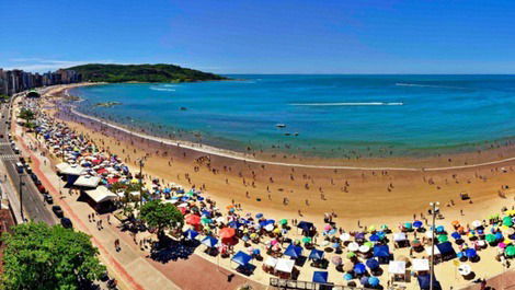 Hermoso apartamento en Praia do Morro con estacionamiento