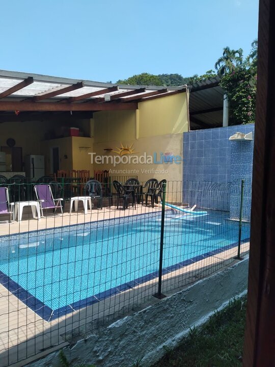 House for vacation rental in Bertioga (Sítio São João)