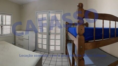 FOOT IN THE SAND HOUSE WITH SWIMMING POOL 10 m from GUARUJÁ COVE