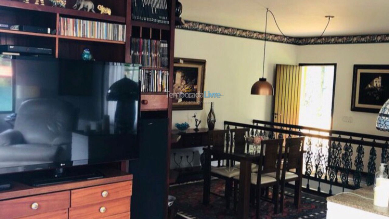 Casa para aluguel de temporada em Petrópolis (Araras)