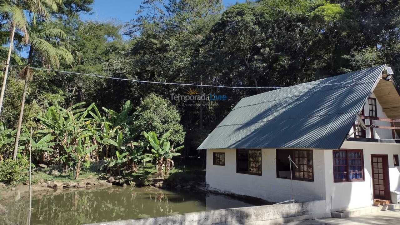 Casa para alquiler de vacaciones em Palhoça (Maciambu)