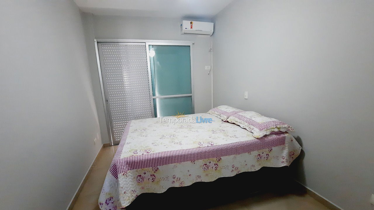 Apartment for vacation rental in Guarujá (Pitangueiras)