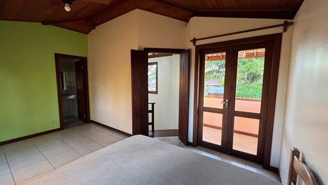 4/4 detached house 300m from the beaches of Coroa Verm.