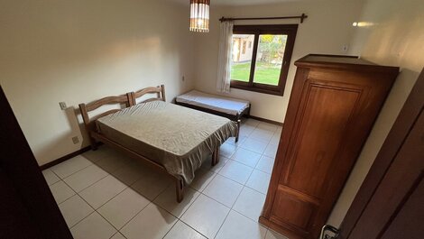 4/4 detached house 300m from the beaches of Coroa Verm.