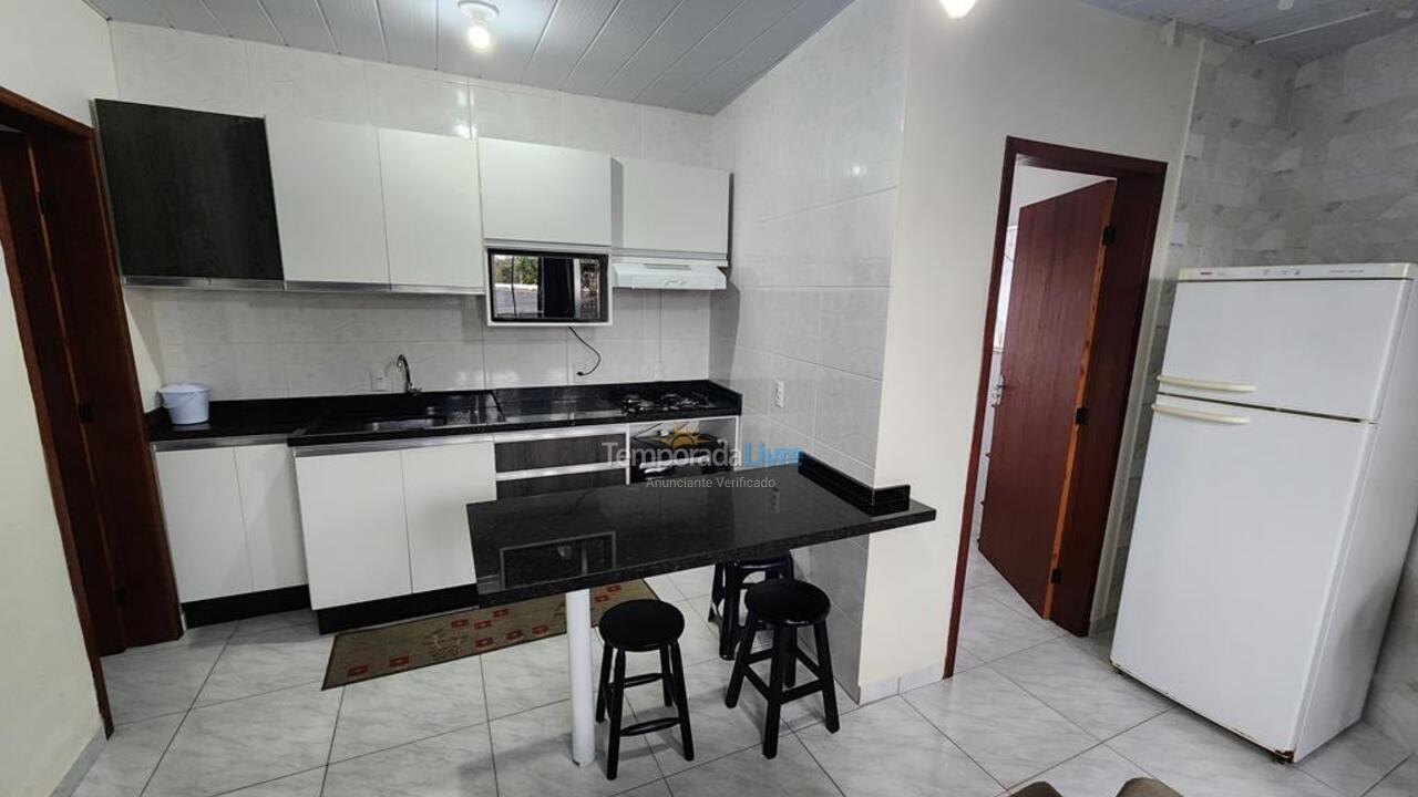 Apartamento para aluguel de temporada em Florianópolis (Cachoeira do Bom Jesus)