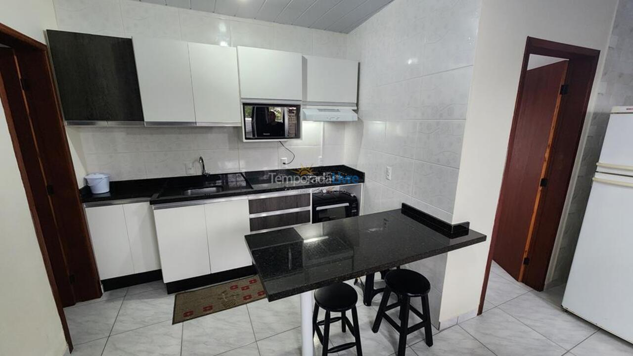 Apartamento para aluguel de temporada em Florianópolis (Cachoeira do Bom Jesus)