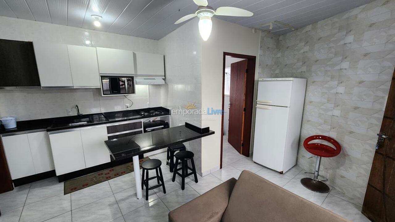 Apartamento para aluguel de temporada em Florianópolis (Cachoeira do Bom Jesus)