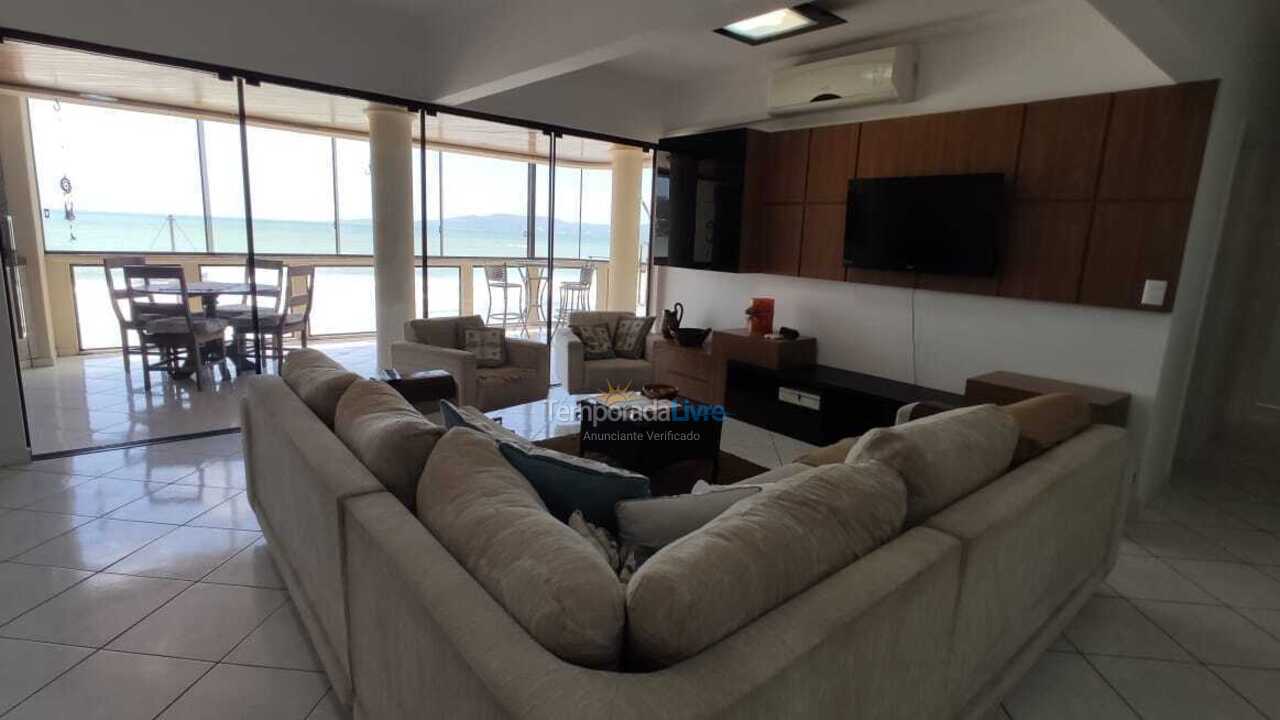 Apartment for vacation rental in Itapema (Centro)