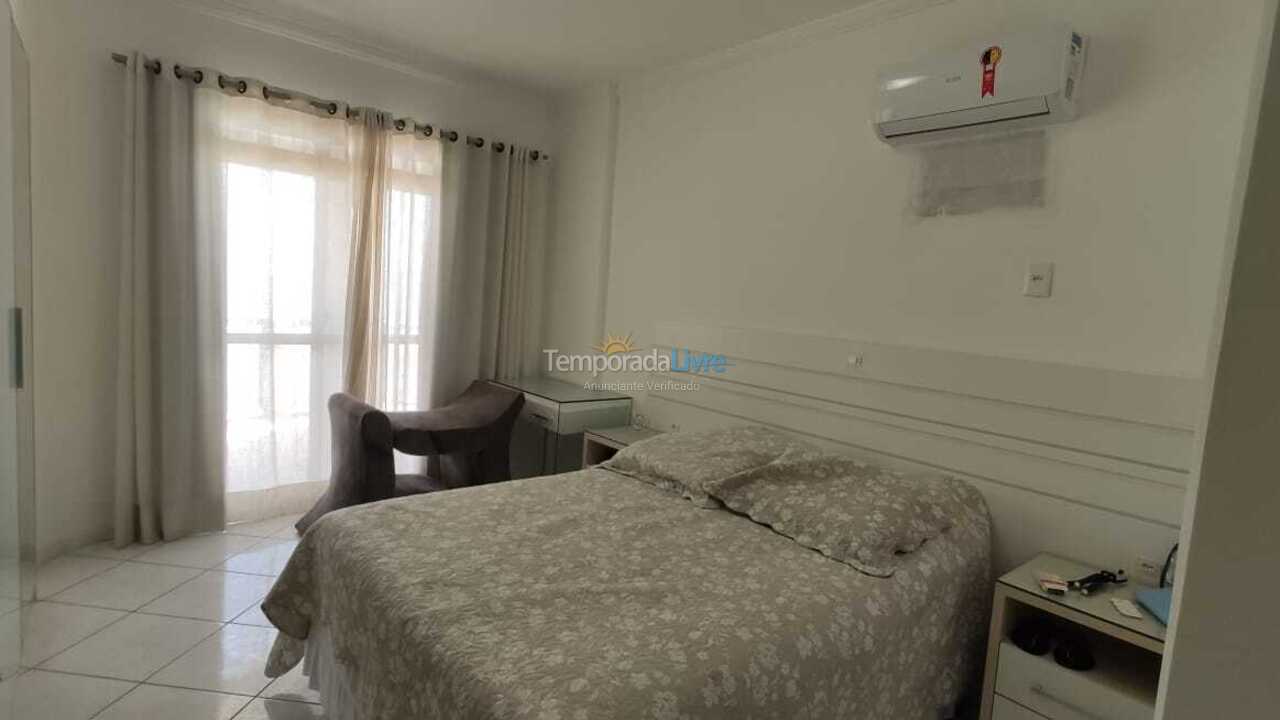 Apartment for vacation rental in Itapema (Centro)